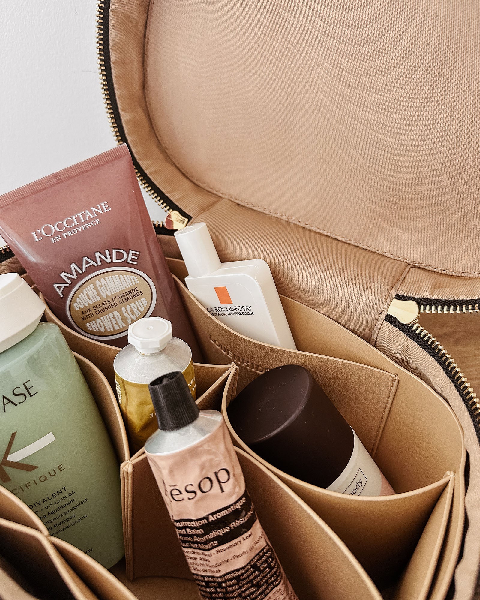 Juliette Vanity Case - Black - Image 7