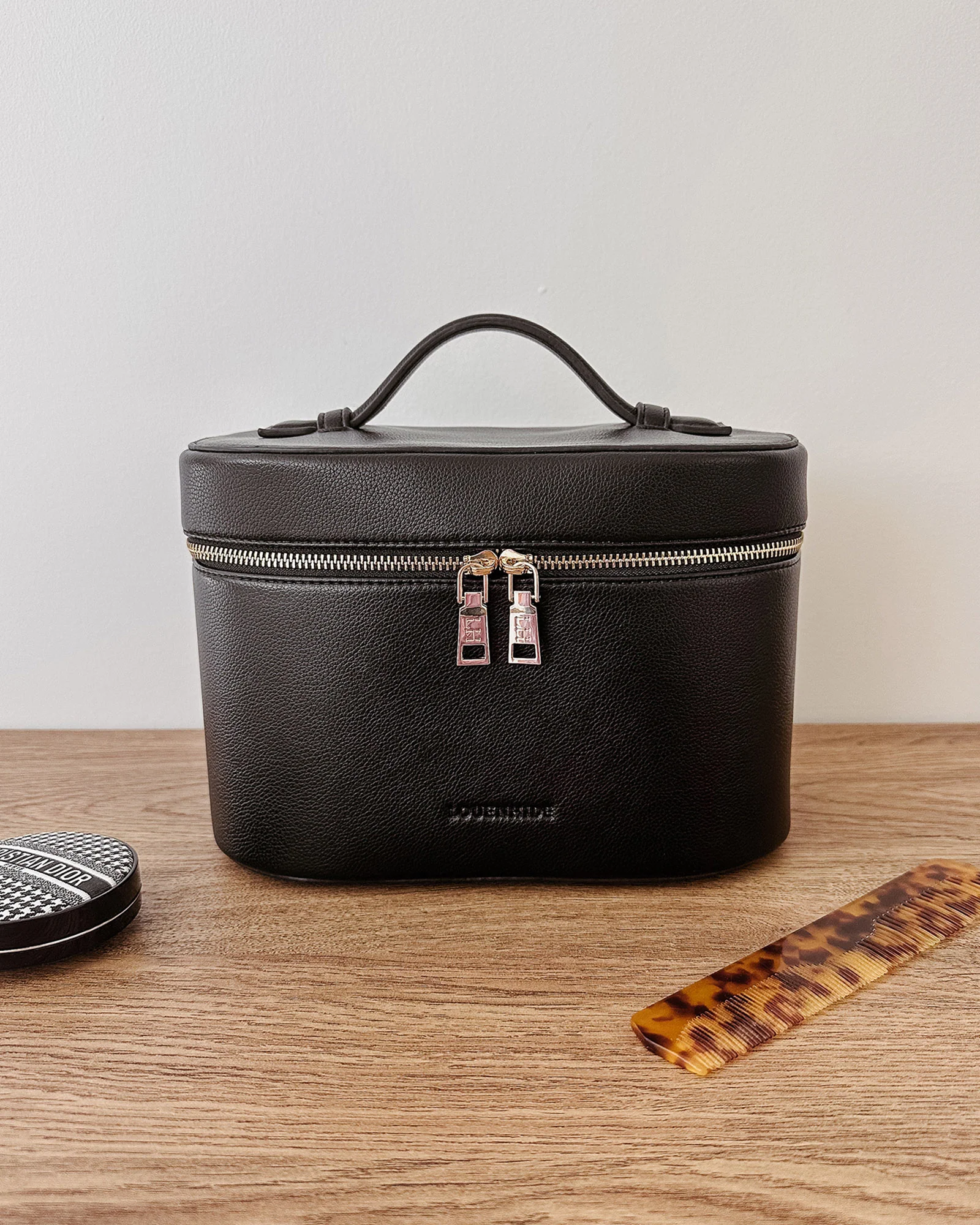 Juliette Vanity Case - Black - Image 8