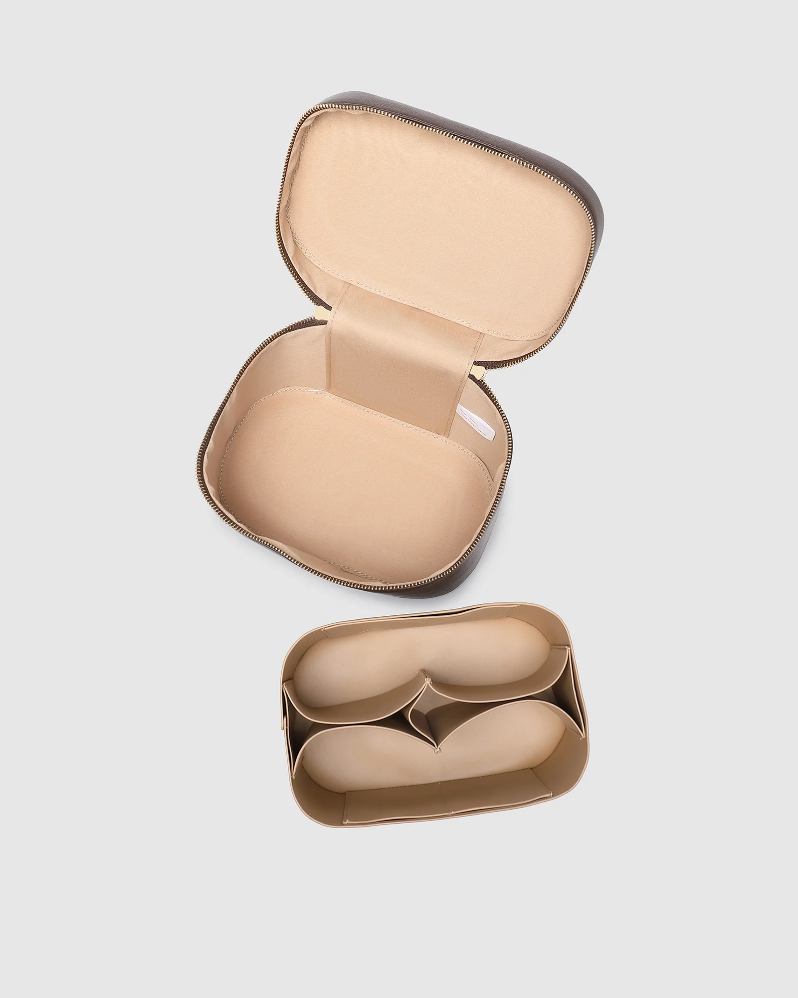 Juliette Vanity Case - Chocolate - Image 6